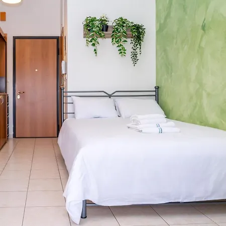Kosmos Sercvice Beautiful 2 With Additional Cost Parking Thessaloniki